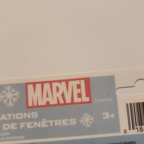 Marvel Spiderman Lot of 2 Christmas Activity Book and Sheet of Static Cling Wind - Picture 8 of 9